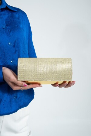 كيس ملابس مساء من الذهب من MNZ - Bibags