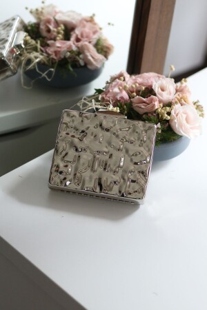 حقيبة مساء معدنية فضية للنساء من MNZ - Moom Bag