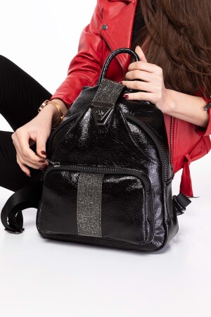 حجر النساء من MNZ التفاصيل اليومية حقيبة ظهر Ald. 1250 - جلد براءة اختراع سوداء - Gondol