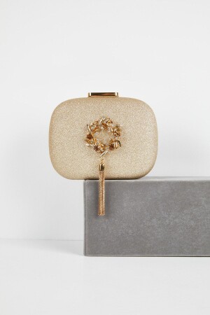 حقيبة ملابس مساء من لون من ذهب MNZ مع تفاصيل زينة - Oleg Cassini