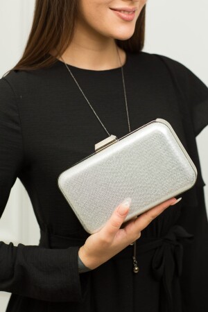 حقيبة ملابس المساء المغطاة بالفضة من MNZ مع القياس TYC00041736089 - weem bag