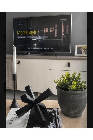 كائن ديكوراتي مصنوع يدوي من الخشب من MNZ - Zs Konsept