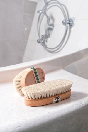 MNZ-100% فرشاة السيلوليت الطبيعية للشعر الخيول (مع هدية كيس التخزين) - Fleur Fume