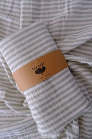 MNZ-115x95 سم غطاء طفل مصنّع مزدوج الطبقة (خضراء مشاطب) غطاء طفل مصنّع مزدوج الطبقة - runbaby