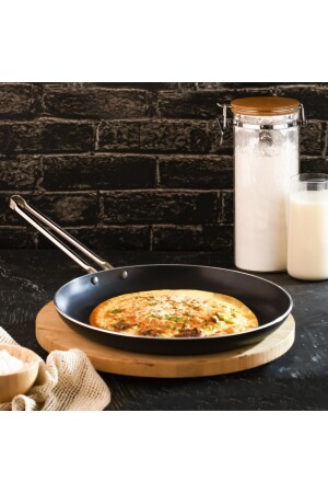 MNZ-22 Cm Chef Crepe Pan - Horeca Non-Stick Crepe و Omelet Pan 22 سم (مقبض عصا الفولاذ) - Evren