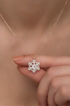 MNZ-925 سبرينغ فولفر ماغنوليا مفصلة زيركون الحجر الثلجية رقبة NRZ998297 - NEREZE