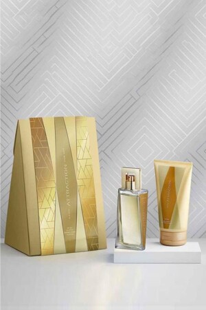 MNZ-Attraction عطر نسائي ومسح لحم الجسم حزمة هدية AVONPAKT0360 - Avon