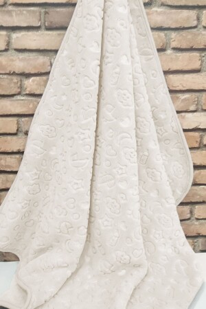 كريم النموذج الجديد من كاميرا 