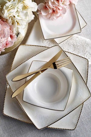 مجموعة عشاء من طراز MNZ-Blush لـ 12 شخصاً 71243137 - Pierre Cardin