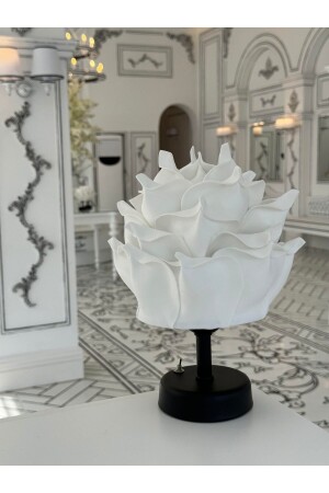 مادة من المادة المعدنية من الـ 