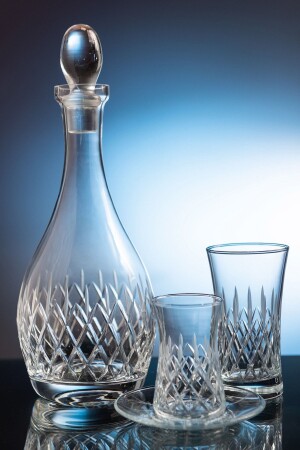 MNZ-Delux Plain Cut Hand Decorated Golded Patterned Glass Bottle Carafe Jug مع الغطاء 3824DELUX - KCD