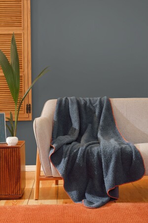 كوفن إنديغو مُرَمّي (MNZ-Faye Indigo Throw) 115 × 160 سم 200 21.01.0139 - Karaca Home