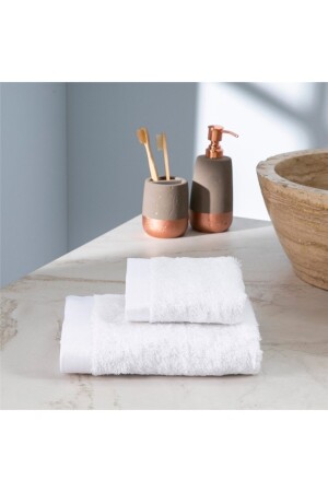 منشفة وجه MNZ-Floss 50x90 سم بيضاء CK191BAN064 - Chakra