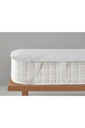 MNZ-Fresh Touch Polyester Liquid Proof مضرات مزدوجة بيضاء - English Home