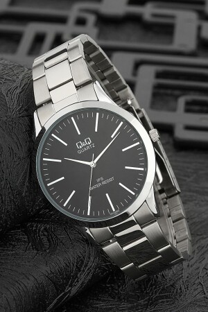 ساعة اليد من فرقة ريترو الميتال MNZ-Men V3GME - Q Q