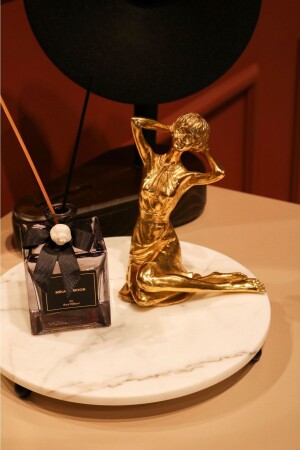 MNZ-Natural Marble Tray (مربر طبيعي) ، منصة عرض ذات القدمين السوداء 28 سم GMB16 - Gemboss