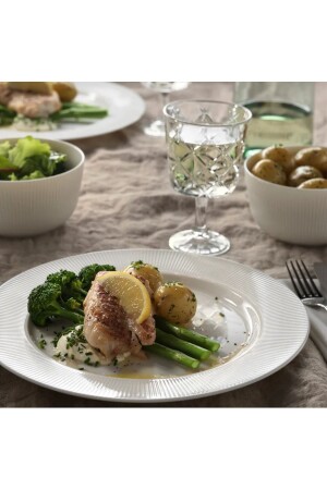 MNZ-Ofantligt 28 سم لوحة عشاء لوحة بيضاء Feldspar البورتسلين - Ikea