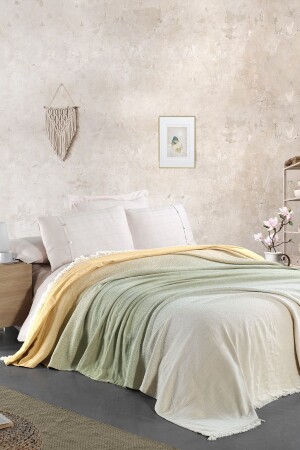 MNZ-Rainbow Cotton Gradient Jacquard Woven King Size مضاد لللطفان بيك غطاء سريري 240x260 MIPIKM100UN22FS1 - Miespiga