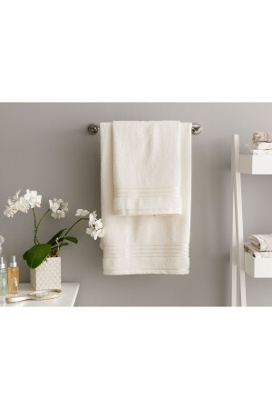MNZ-Romantic Stripe Flush Bath Towel Set 50x85cm + 70x150cm إكرو 10029017-2 - English Home
