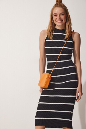 ملابس النسخ السوداء والأبيض للنساء MNZ-Saran Summer Stripped Dress NS00389 - Happiness İstanbul