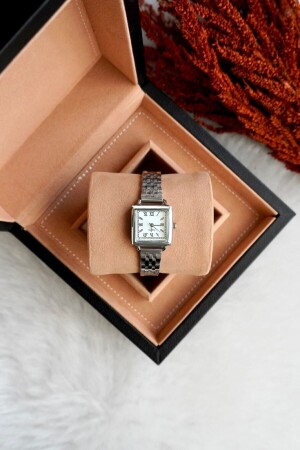 ساعة يد نسائية من نوع MNZ-Square Retro JNQU3457 - wesscollection