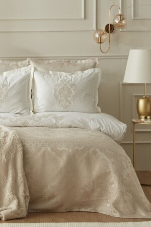 MNZ-Tuğba 8 قطعة خاصة المعدات المعدنية مجموعة الذهب - Karaca Home