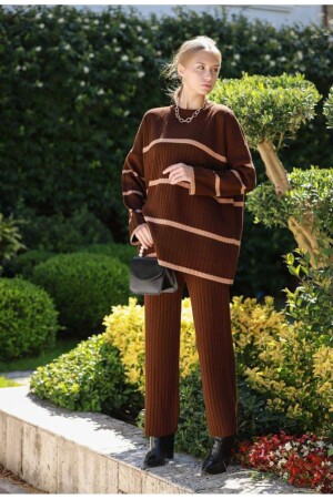 ملابس الخياطة المنسوجة البنيّة المنسوجة للنساء من طراز MNZ-TYC00648939383 - Moda Asrın