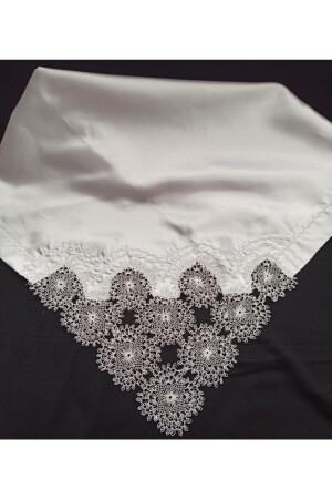 MNZ-White Single Corner مصنوعة يدويًا من إبرة الحزام - 100 * 100 سم - Arzumçeyiz