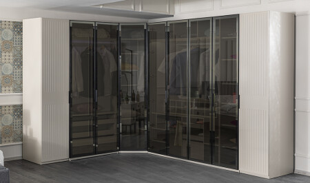 الموضة المزودة في الزاوية من 