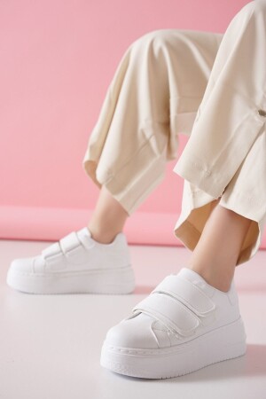 Nerolia Beyaz Mat Deri Kadın Spor Ayakkabı - 1