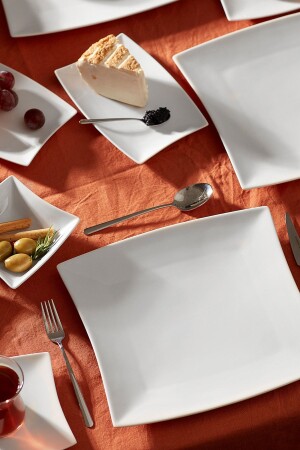 Neues 26-teiliges quadratisches Frühstücks-/Servierset aus perfektem weißem Porzellan für 6 Personen 153. 03. 08. 0521 - 2