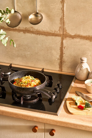 Nova Wok Tava 18 Cm 600.15.01.2528 - 2