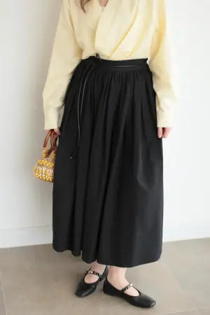 ملابس الأميرة السوداء - Nuuwears