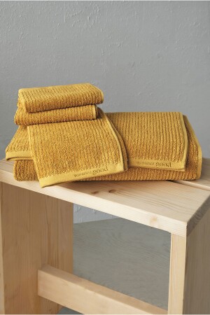 مجموعة من المواد المعدنية من المواد المعدنية - مجموعة من المواد المعدنية - COTTONMANIA