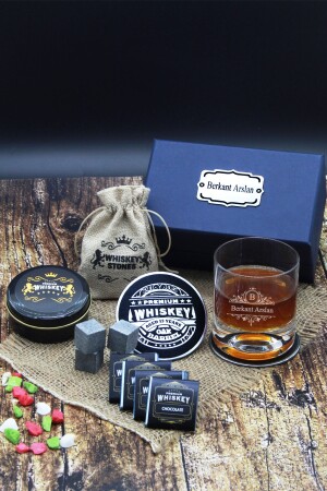 Personalisiertes Whisky-Set mit Namen „Whisky Class 01“. - 3