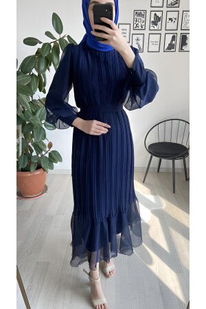 Plissiertes marineblaues Hijab-Kleid - 2