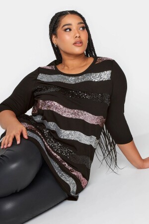 Plus-Size-Bluse mit Rundhalsausschnitt und Paillettenstickerei und halben Ärmeln 302554 - 1