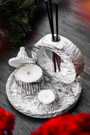 Raumduftset im Marmormuster-Design mit duftender Sojakerze, Vase, Teelicht, Tablett und schwarzem Bambusstab - 6