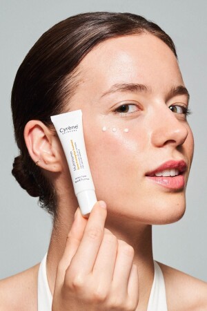 Retinol-Augencreme Multivitamin Extra straffende Augenbehandlung - 6