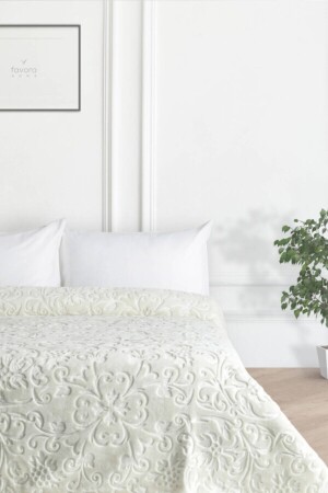 Romance Flower Embossed Double Blanket – Ecru 8682511838314 - 1