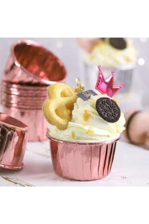 Rosegold Parlak Metalize 25'li Fırına Girebilen Muffin Cupcake Kek Kalıbı Kabı Kapsülü 6-5x4cm - Surprise Party Store