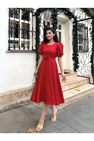 Rotes, ausgestelltes Kleid aus Krepp in Midi-Länge mit Wassermelonenärmeln - 2