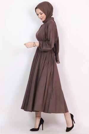 Saisonales Hijab-Kleid - 2