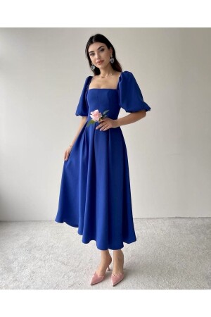 Saks Blaues, plissiertes Midikleid mit quadratischem Ausschnitt - 2