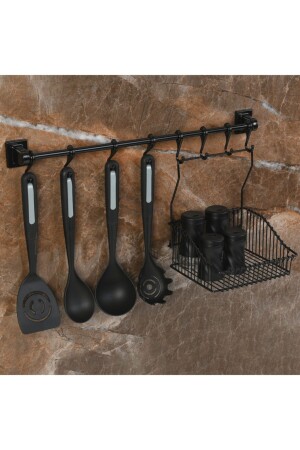 Schraubenlose Wandschiene mit 8 Kleiderbügeln und Korb 20 cm - Hagen