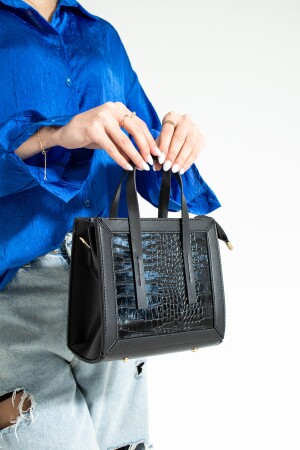 Schwarze Damenhandtasche mit Krokodilmuster und 3 Fächern und Umhängetasche E6707 - 2