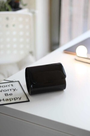 Schwarze Mini-Portfolio-Abendtasche für Damen aus Lackleder - Moom Bag