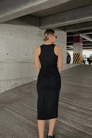 - Schwarzes Bleistiftkleid in Midi-Länge - 3