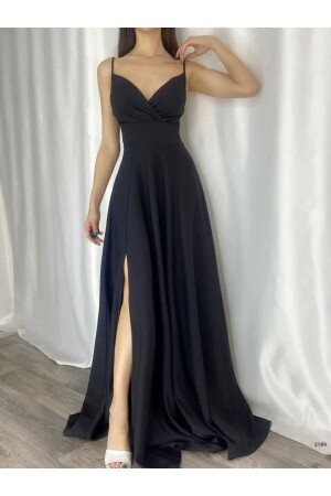 Schwarzes, detailliertes Abendkleid aus Kreppstoff mit Schlitz 452400 - 2
