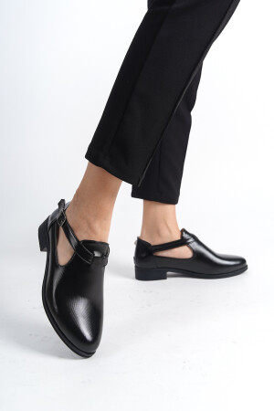 Schwarzes Lackleder für den täglichen Gebrauch, bequeme Damen-Casual-Klassiker-Schuhe mit Gürtel PTK401 - 1